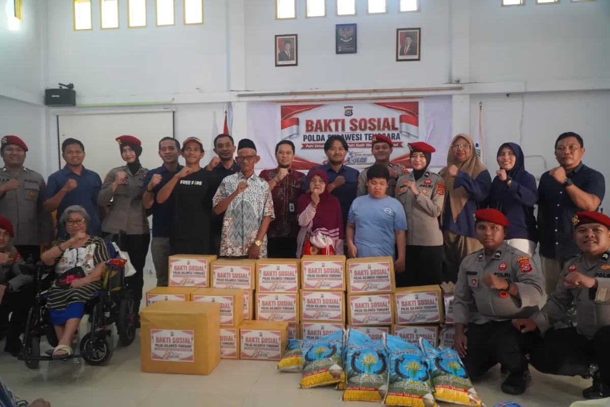 Bantuan Sosial Ditreskrimum Polda Sultra di Sentra Meohai Kendari