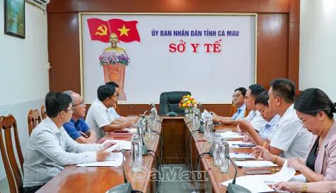 Ca Mau Rayakan Hari Kesehatan Nasional dengan Kampanye Keselamatan dan Ketertiban