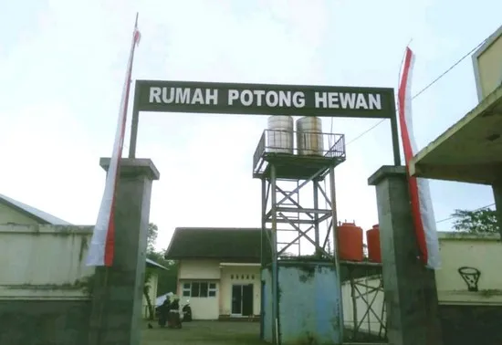 RPH Tambak Osowilangun Beroperasi, Pasar Arimbi Tetap Jadi Pusat Penjualan Daging Sapi