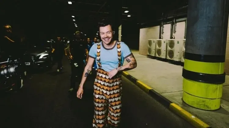 Harry Styles Luncurkan Film Konser Eksklusif di Netflix