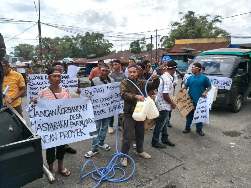 Kades Para Lando Terjerat Dugaan Kebohongan Publik dalam Kasus Proyek Air Bersih