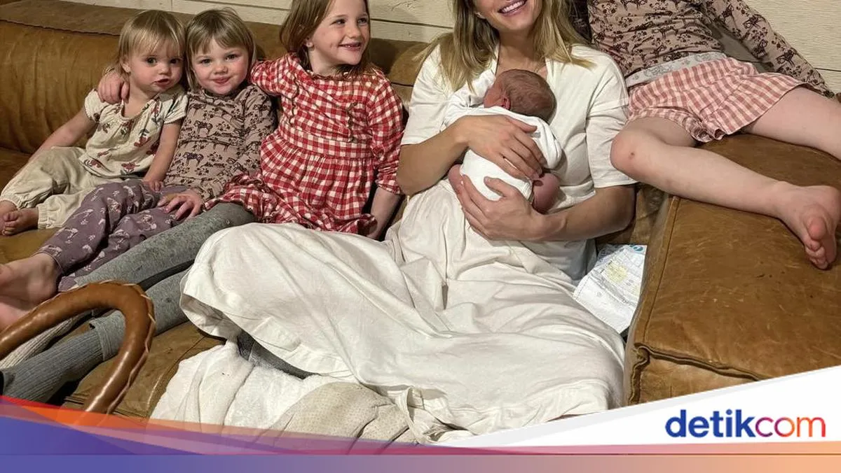 Hannah Neeleman Umumkan Hamil Anak Ke-9, Terus Jalani Gaya Hidup Tradwife
