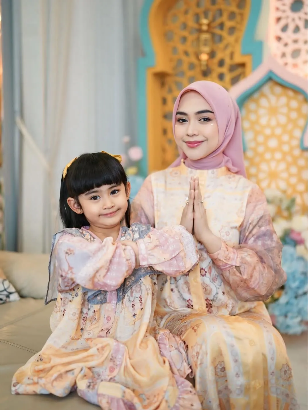 Perayaan Lebaran Selebritas: Ayu Ting Ting Liburan ke Luar Negeri, Ria Ricis Rayakan Berbeda