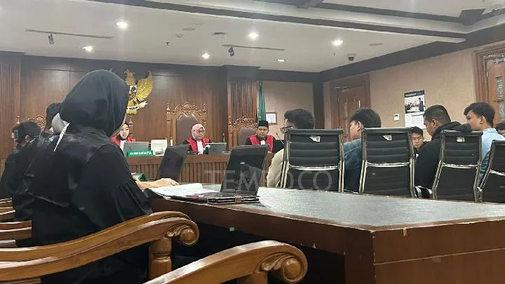 Delpedro Ajukan Uji Materiil Pasal Penghasutan ke MK