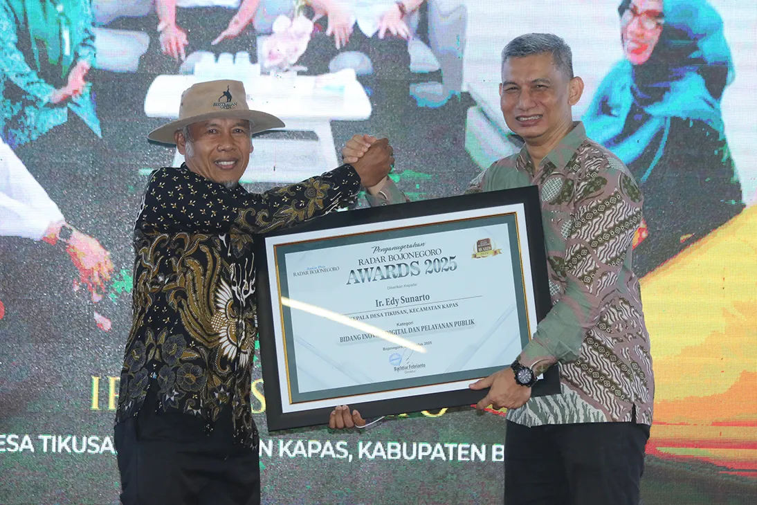 Desa Tikusan Raih Radar Bojonegoro Awards 2025 dalam Kategori Inovasi Digital dan Pelayanan Publik