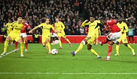 Nottingham Forest Lolos 16 Besar Liga Eropa Meski Kalah dari Fenerbahce