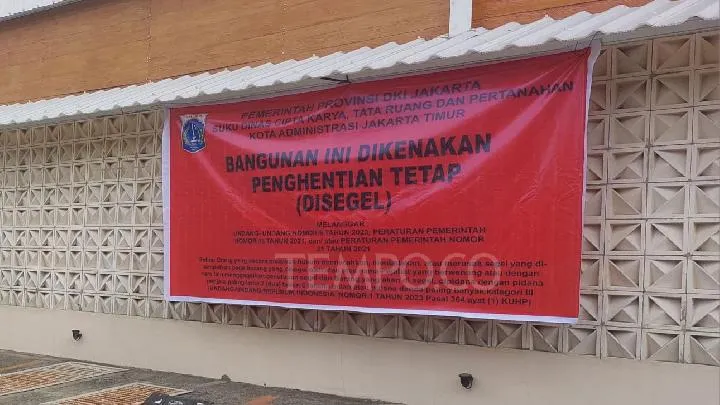 Warga Pulomas Pertanyakan Proses Penyegelan Lapangan Padel