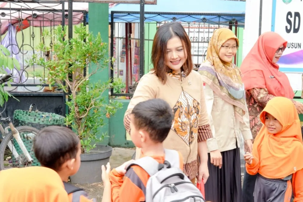 DPR Dorong Akuntabilitas Program Makan Bergizi Gratis untuk Anak