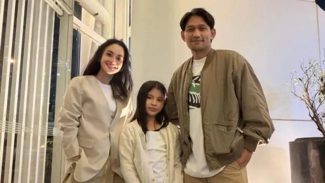 Abigail, Putri Ririn Ekawati, Berjualan Takjil di Rumah Saat Ramadhan