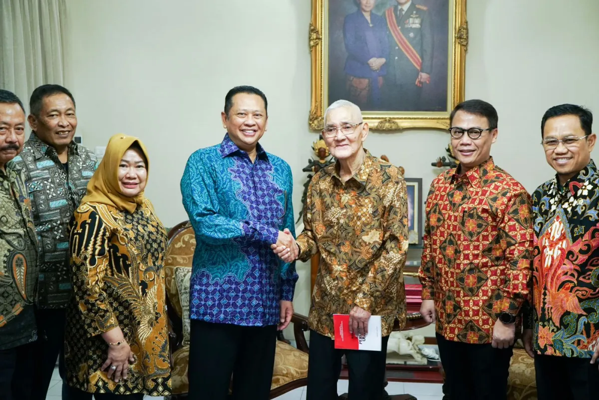 Bamsoet: Try Sutrisno Teladan Prajurit dan Penjaga Konstitusi