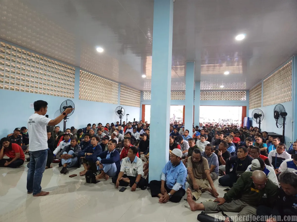 Presiden DPP FSPMI Ajak Anggota Solid Pasca Kongres dalam Buka Puasa Bersama