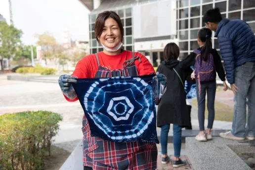 Pewarnaan Indigo Tradisional Mewarnai Kehidupan Sehari-hari di Taichung