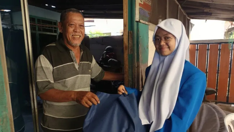 MTsN 37 Jakarta Gelar Bakti Sosial dengan Pembagian Sembako
