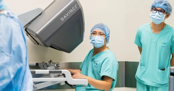 Operasi Robotik da Vinci Xi Sukses Angkat Tumor Paru-Paru Tanpa Rusak Jaringan Sehat