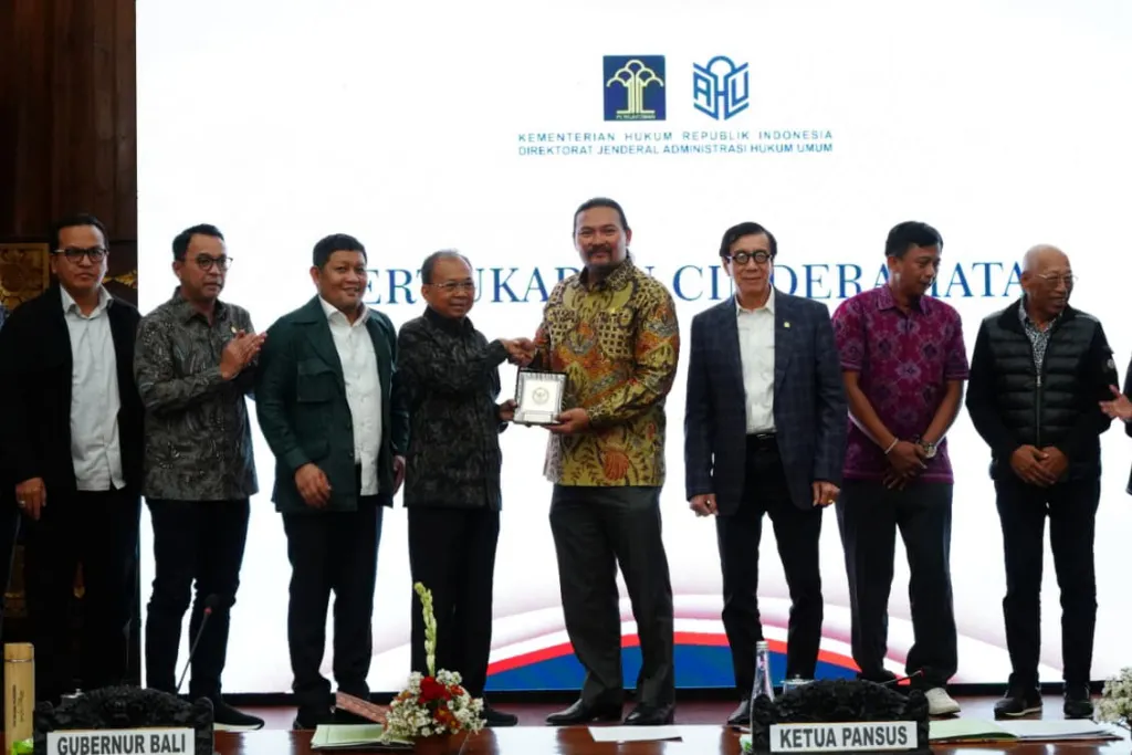 Gubernur Koster Dukung RUU Hukum Perdata Internasional untuk Perlindungan WNA dan WNI di Bali