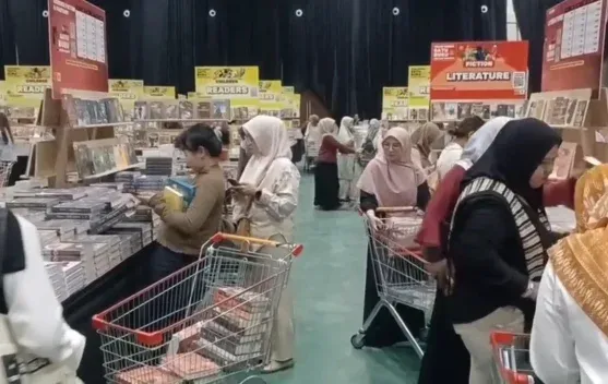 Big Bad Wolf Hadir di Makassar, Tingkatkan Minat Baca dengan Diskon Besar