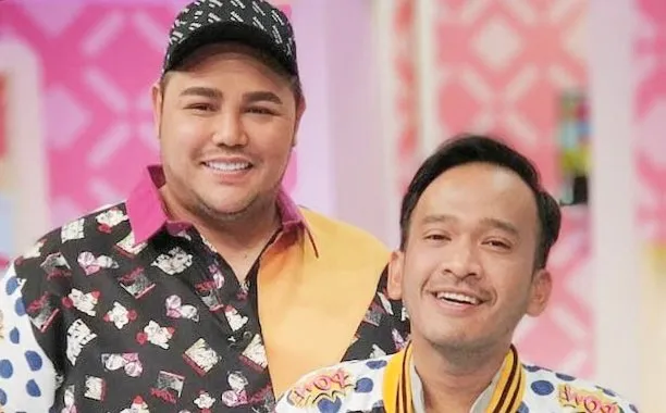 Ivan Gunawan dan Ruben Onsu Renovasi 99 Masjid di Seluruh Indonesia