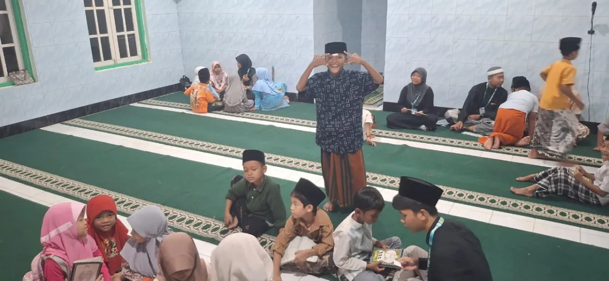 Syiar Santri MAN PK Yogyakarta: Kegiatan TPA dan Bersih Musholla