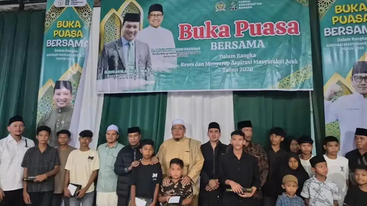 Ribuan Warga Bireuen dan Pengungsi Buka Puasa Bersama Anggota DPR