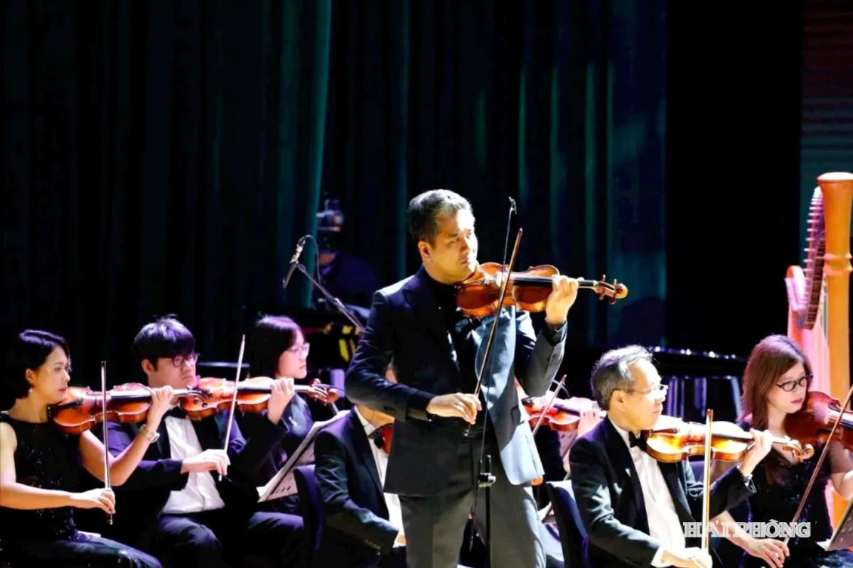 Konser Tahun Baru 2026 Resmi Dibuka di Teater Hoa Phuong