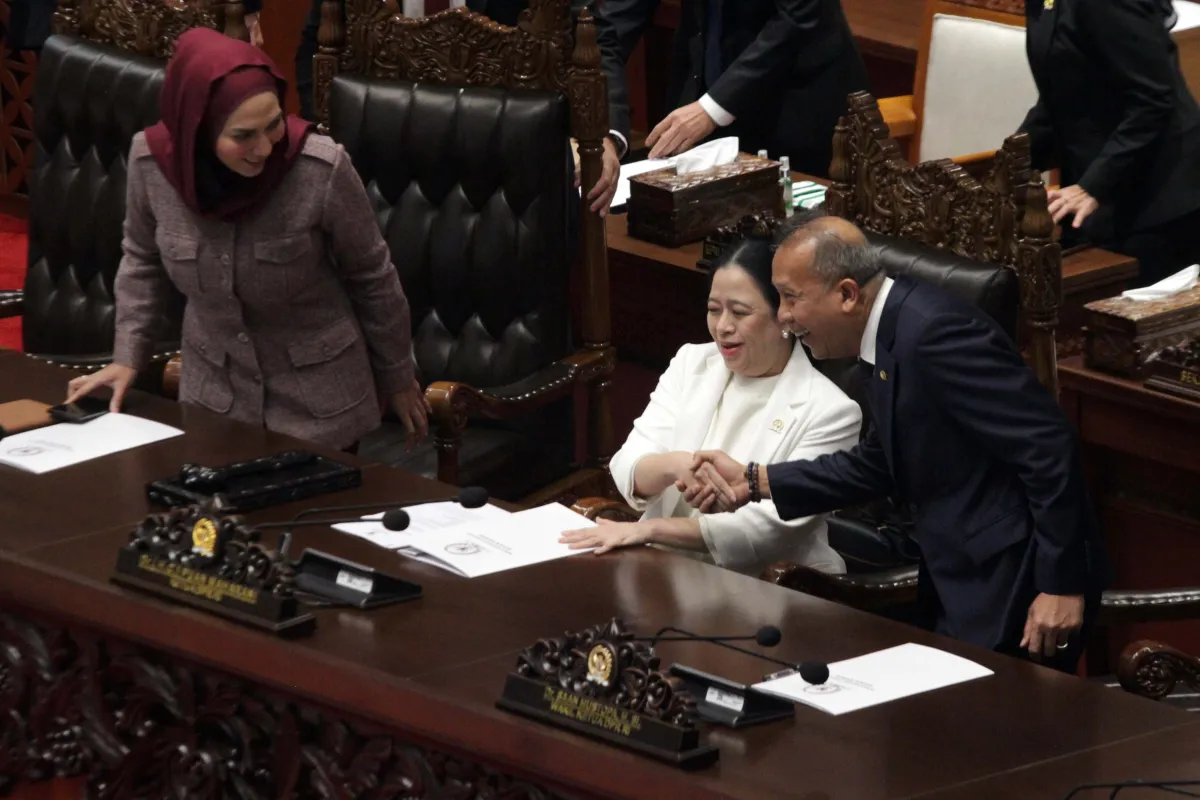 MK Perintahkan Perubahan Aturan Pensiun Pejabat Negara dalam Dua Tahun