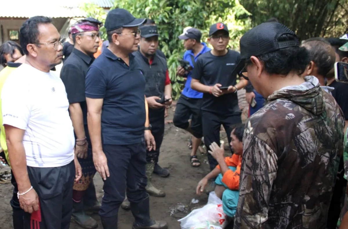 Bupati Sutjidra Ajak Dunia Usaha Bantu Korban Banjir Bandang di Banjar