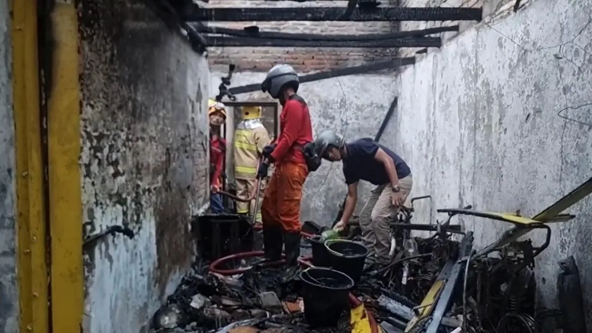 Kebakaran Hebat di Depok Sleman, Satu Rumah Hangus Terbakar