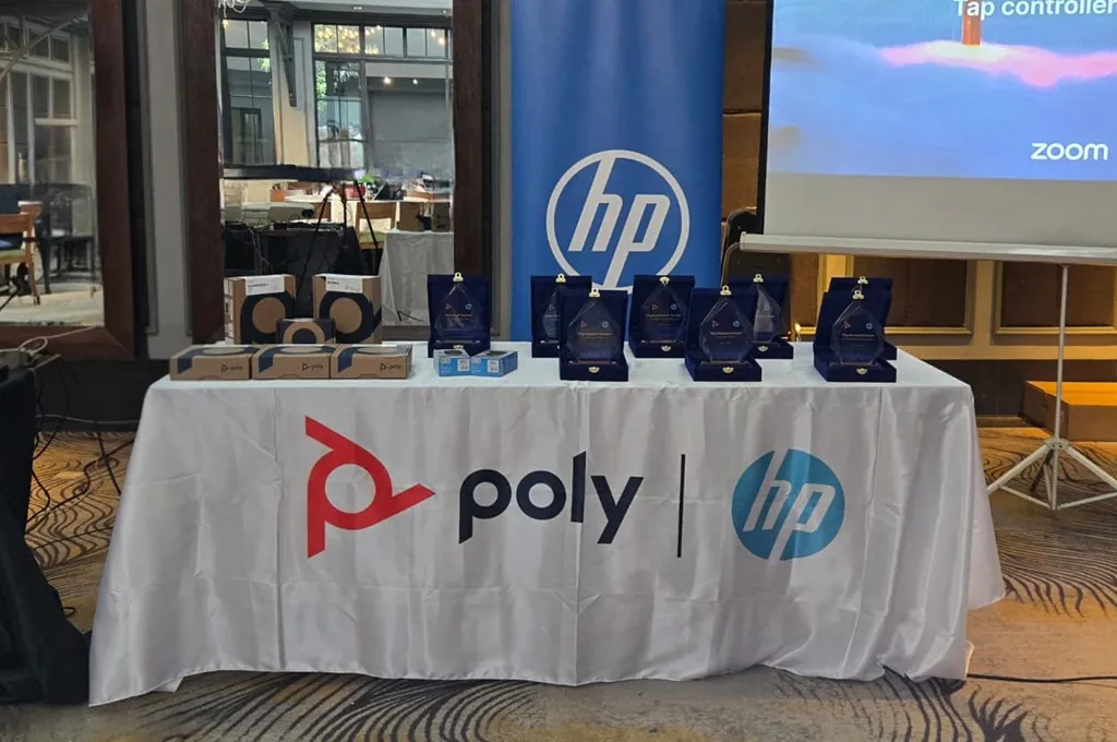 Poly Luncurkan Solusi Kolaborasi AI untuk Meeting Hybrid dan Manajemen Perangkat Cloud