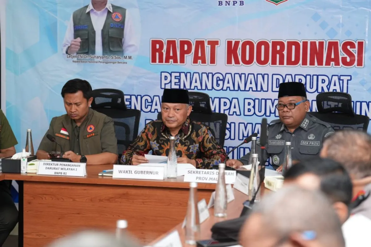 Wagub Malut Pimpin Rakor Penanganan Dampak Gempa dan Konflik Sosial