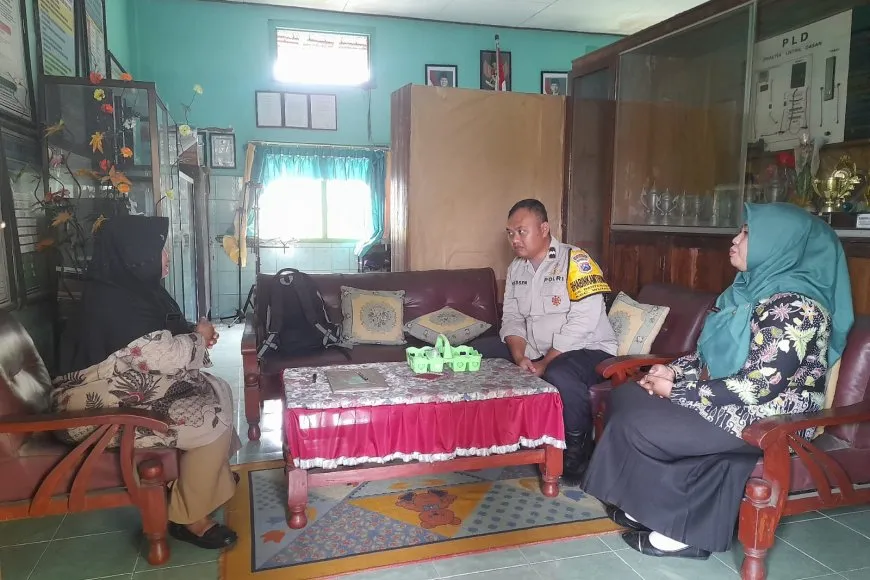 Pentingnya Keamanan Digital Sekolah: Edukasi dan Langkah Preventif dari Polsek Wungu