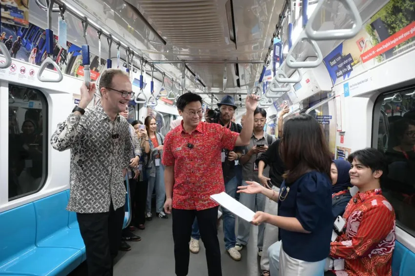 Kampanye Study UK Hadir di MRT Jakarta untuk Inspirasi Pendidikan Generasi Muda