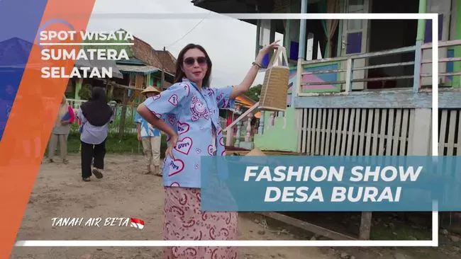 Fashion Show Kerajinan Purun Menggugah Semangat Warga Desa Burai