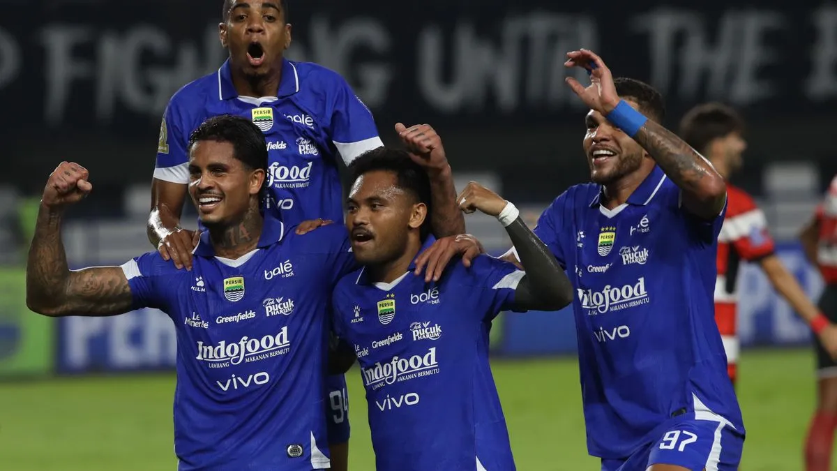 Persib Bandung Menang Telak 5-0 atas Madura United, Kokoh di Puncak Klasemen Super League 2025/26