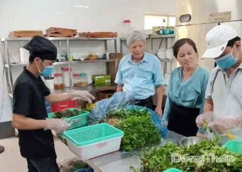 Dong Thap Tingkatkan Pengawasan dan Penegakan Keamanan Pangan Setelah Kasus Keracunan