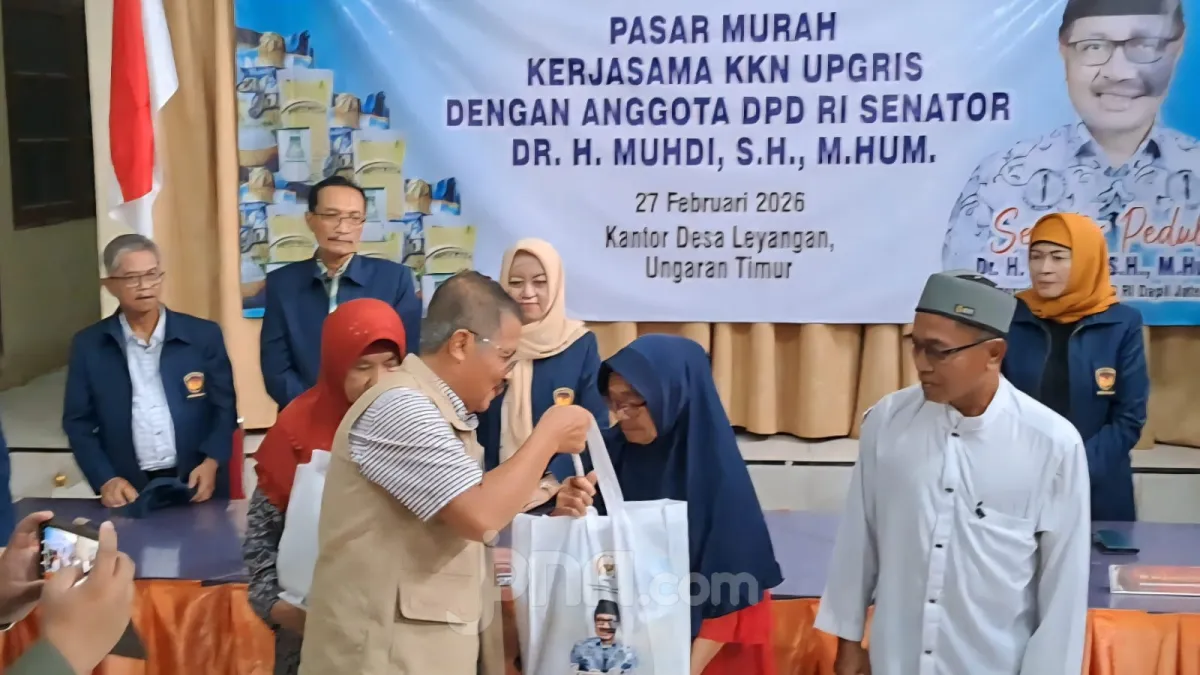 Pasar Murah UPGRIS dan DPD RI, Warga Leyangan Hanya Bayar Rp 50 Ribu