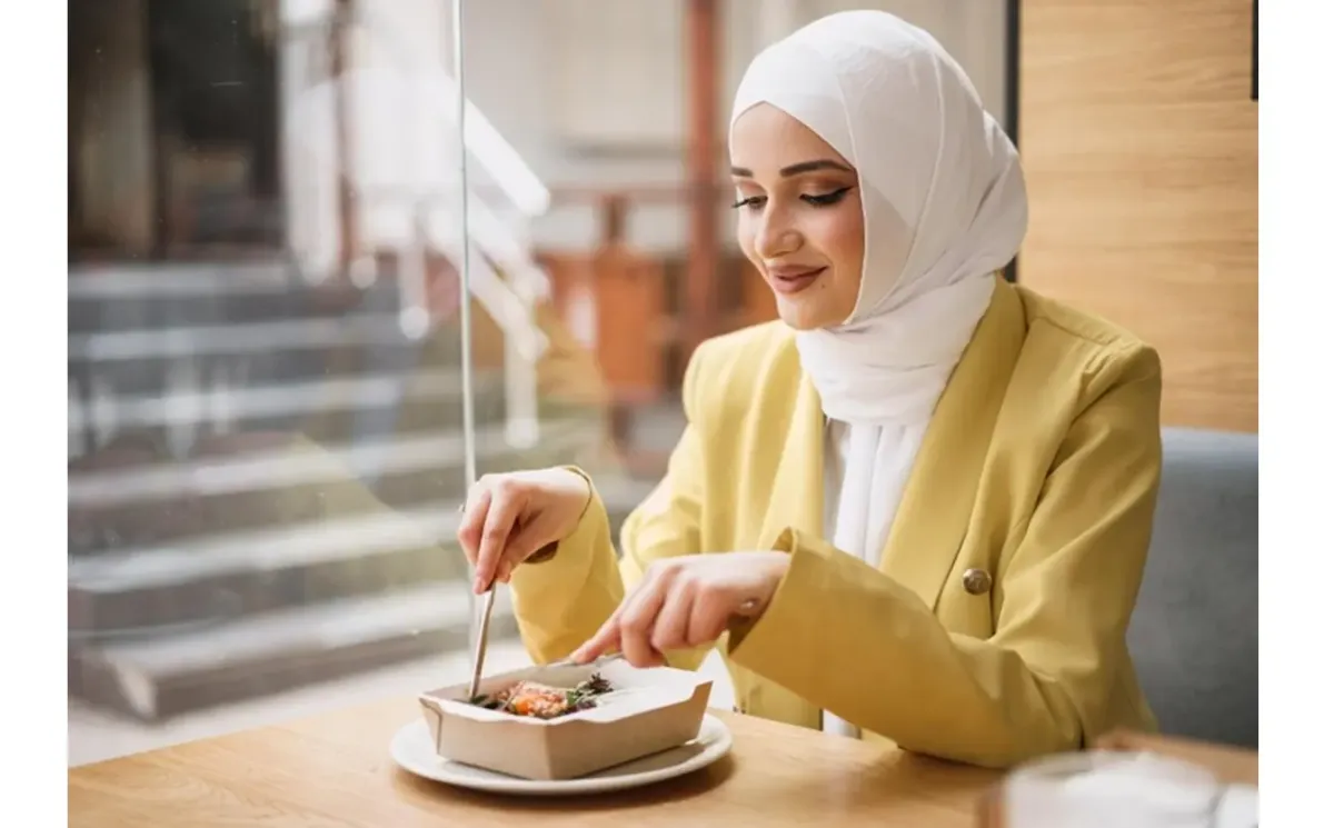 Diet Tinggi Gula dan Garam Berisiko Rusak Kulit Saat Puasa