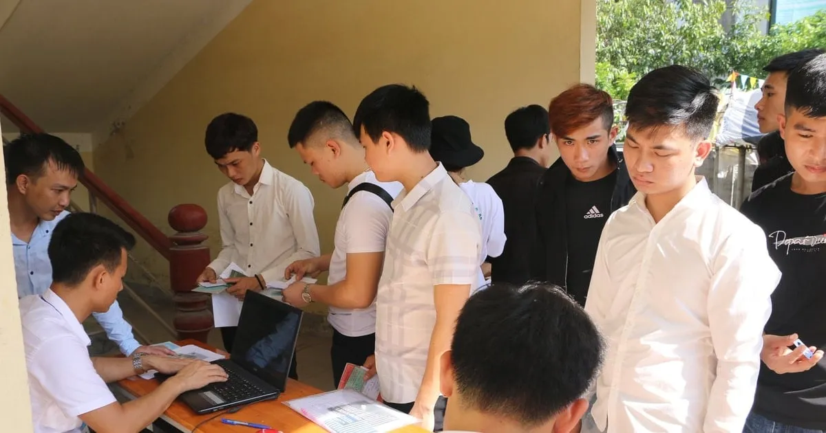 Tantangan Perekrutan Tenaga Kerja di Nghe An: Pekerja Lebih Memilih Gaji Tinggi
