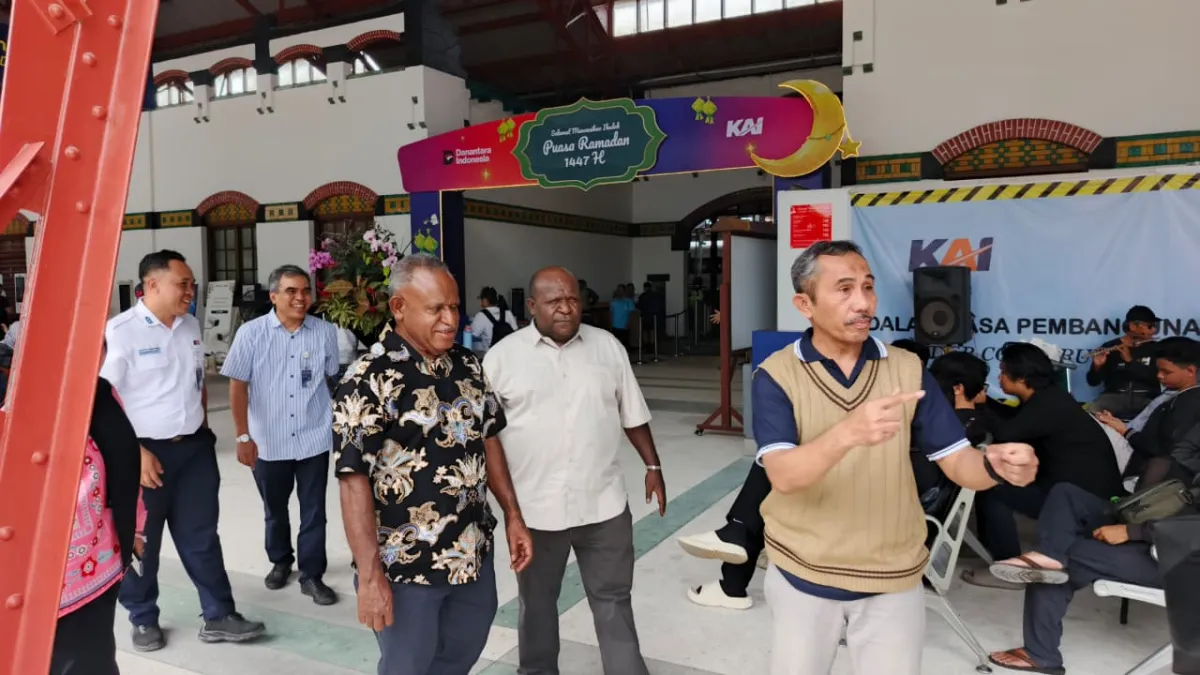 Stafsus Menteri HAM Awasi Pelayanan Publik Jelang Mudik di Semarang