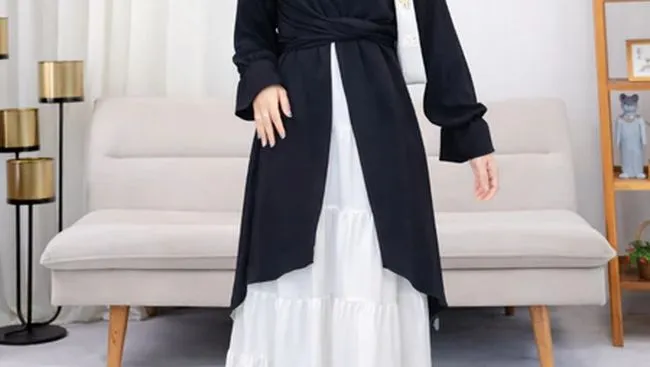 4 Tunik Stylish untuk Bukber Ramadan di Bawah Rp200 Ribu