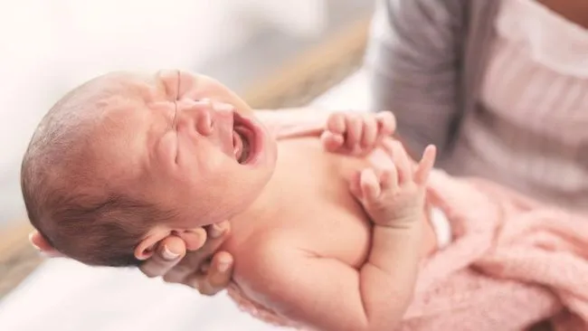 Pentingnya Tangisan Bayi Baru Lahir dan Alasannya