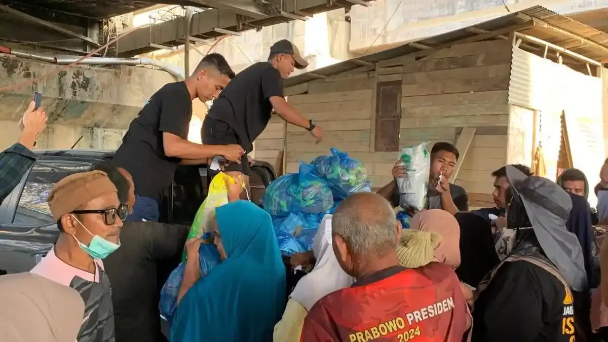 SPN dan BAIS TNI Salurkan Sembako untuk Pengungsi Banjir Aceh Tamiang