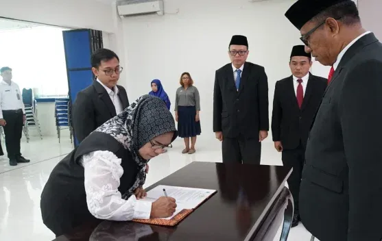 Pelantikan Notaris Pengganti: Tanggung Jawab dan Etika Dalam Pelayanan Hukum