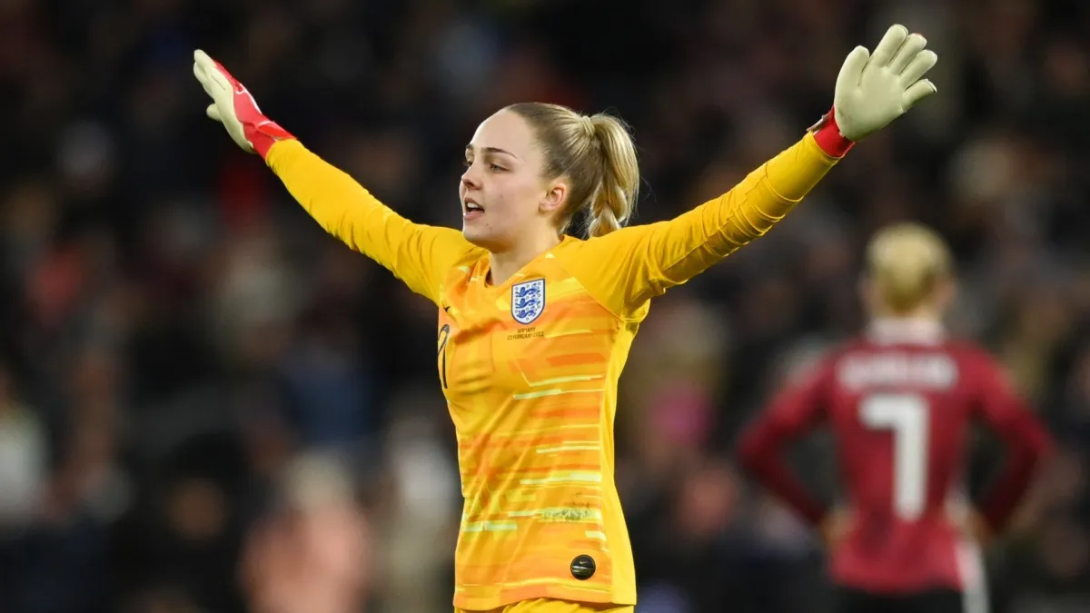 Ellie Roebuck Kembali ke Timnas Inggris Setelah Pemulihan dari Stroke