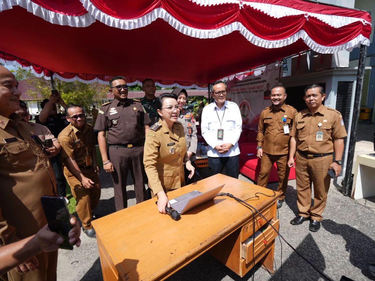 Inovasi Pelayanan Adminduk Satu Jam Tunggu di Landak