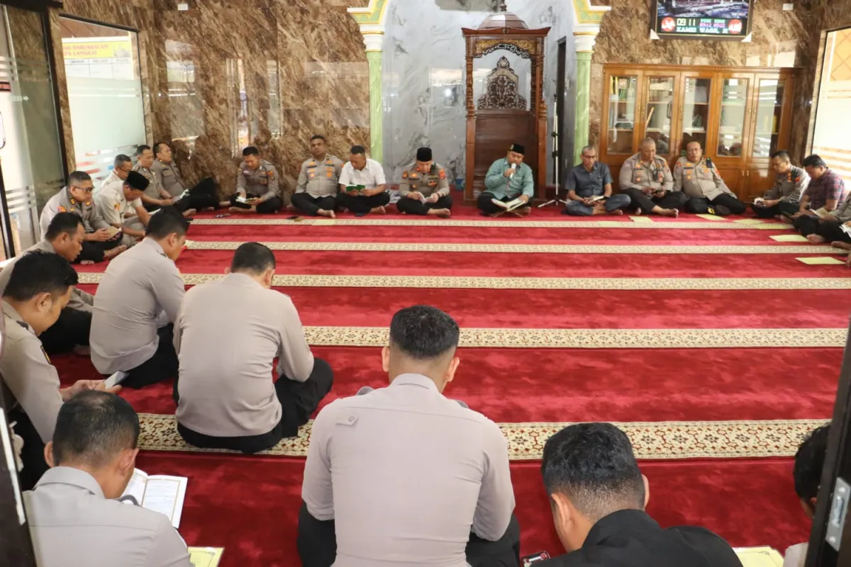 Personel Polres Langkat Laksanakan Pembinaan Rohani untuk Tingkatkan Integritas