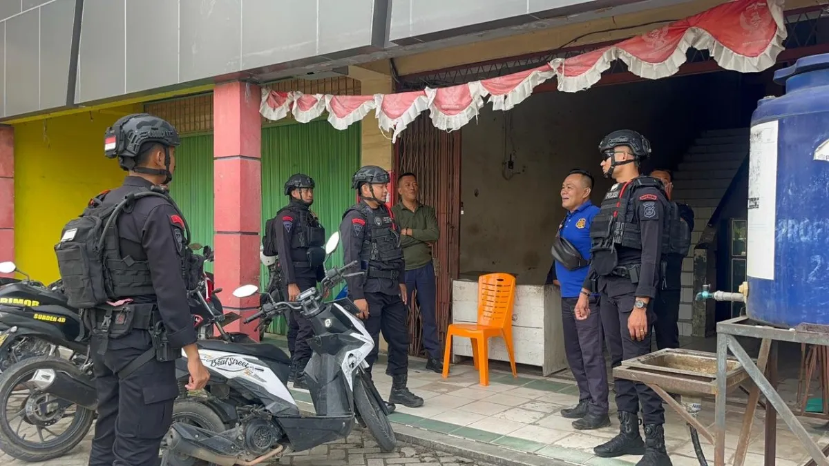 Brimob Polda Lampung Laksanakan Patroli Dialogis untuk Keamanan dan Toleransi