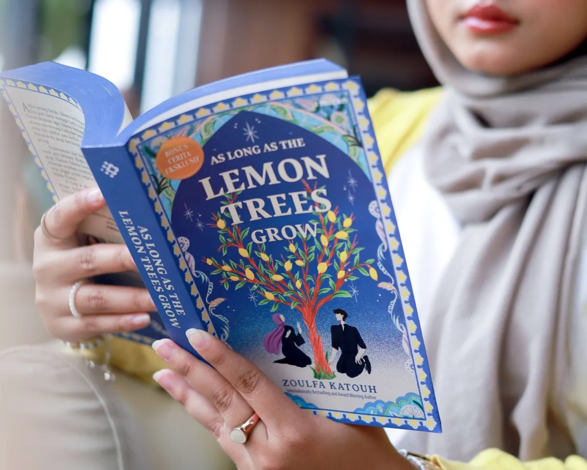 Ketahanan dan Kemanusiaan dalam Novel 'As Long As The Lemon Trees Grow'