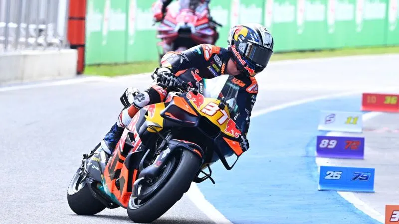 Acosta Raih Kemenangan Dramatis di MotoGP 2026 Thailand Setelah Penalti Marquez