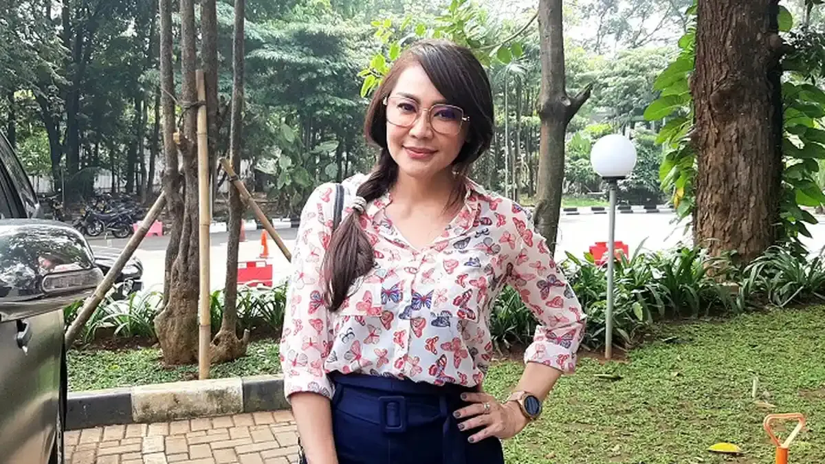 Tessa Kaunang Beralih ke Pekerjaan Kantoran dan Rencanakan Liburan 2026