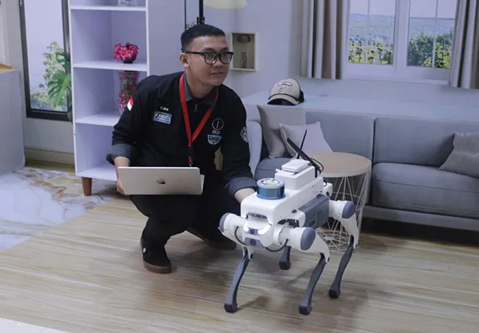 ITS dan Indosat Luncurkan RoboDog, Robot Anjing Otonom Berbasis AI
